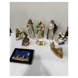 vintage porcelain nativity set by Homco With 4x6