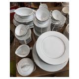 Noritake fine china Whitehall pattern (pattern