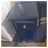 Black endtable