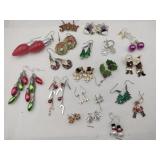 Christmas dangle earrings