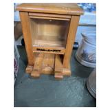 Dial-a-pick wooden toothpick dispenser