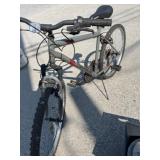 18 speed Roadmaster Granite Peak mountain bike.