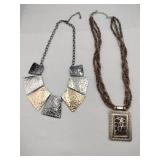 Silver/gold tone beaded necklaces