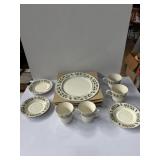 Royal Limited 'Holly Holiday' 12-Piece Dinnerware