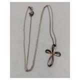 Silver cross necklace marked 925 .075oz