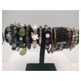 Stretchy bangle bracelet