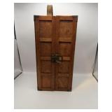 Barbie Barbie doll wooden carrying case with side