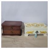 2 jewelry boxes