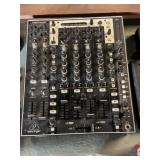 Behringer Pro Mixer NOX606 6-channel pro DJ mixer
