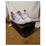 CAME RIGHT FROM NIKE STORE REAL JORDANSSIZE 10