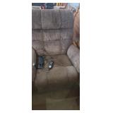 Lift chair / electric recliner