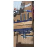 Woodworking table vise