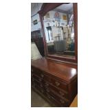 Dresser unbranded with mirror 7 drawer