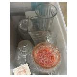 Clear glass mix including reverse amberina UV