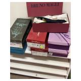 7 pairs of ladies shoes, including a pair of