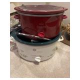 Rival crockpot, and GE double bowl slow cooker