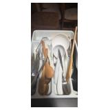 Flatware with drawer organizer