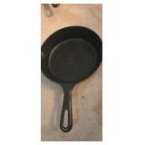 Griswold #5 cast iron frying pan marked 724k