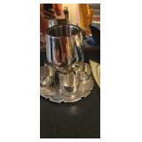 Metal drink serving set
