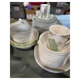 Corelle dinner set, 85+ pieces