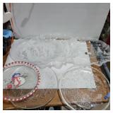 6 Christmas serving platters mostly mikasa