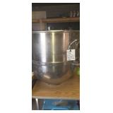 Hobart v140 140qrt industrial mixing bowl