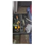 Garden tools with carrying tray