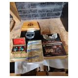 Group of assorted items: Chinese Baoding stress