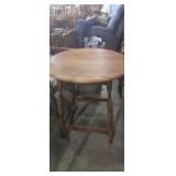 Heywood wakefeild Round top side table