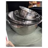 Stainless nesting mixing bowls largest ~15"
