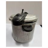 BE basics essentials 8qt aluminum pressure cooker