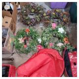 4 wreaths with storage bag