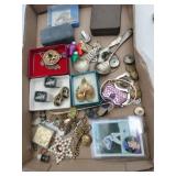Miscellaneous jewelry  and more( in bag )@