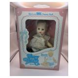 1984 tiny tears Doll, an original box never been