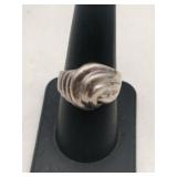Silver art deco ring marked 925 size 8 .210oz