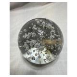 Large glass paperweight with air bubbles 4ï¿½