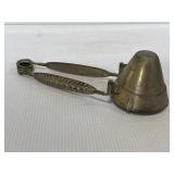 antique Kingery Manufacturing Co. conical ice