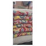 Set of. 6 floral indoor outdoor cushions
