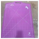 June Taylor rotary cutting mat 23in x 17in