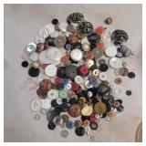 Assorted buttons