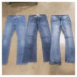 3 ladies jeans sz 5/6 Lee, maurcies, apt 9