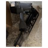 Contractor series pneumatic framing nailer