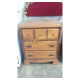 Small 3 drawer dresser