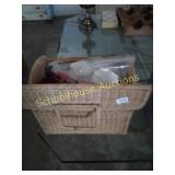 Picnic basket
Full of stuff