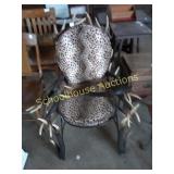 Antler chair
Needs a little love
