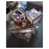 Christmas village accessories
Large pile
