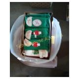 Holiday towels and totes