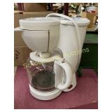 Coffee maker with on off switch 12 cup glass pot