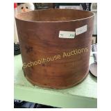 Wooden round container