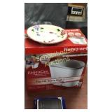 Honeywell humidifier + ceramic pie plate